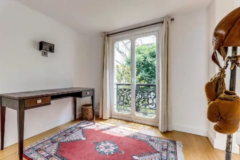 Jeune Parisien Apartment in Paris