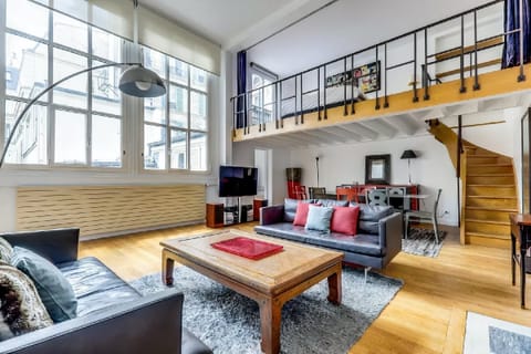 Jeune Parisien Apartment in Paris