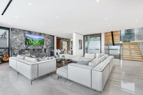 Bird Streets Oasis Villa in West Hollywood