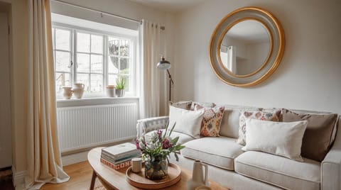 Enchanted Evenings Apartment in Painswick