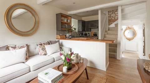 Enchanted Evenings Apartment in Painswick