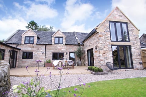 The Winged Lion Cabin in Staffordshire Moorlands District