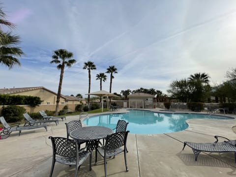 Zen Living  Apartment in Palm Springs