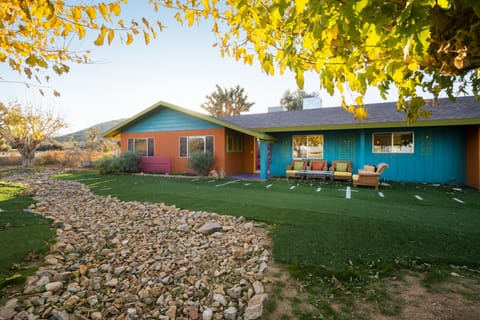 Desert Harmony House in Yucca Valley