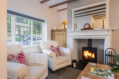 Whistler's Cottage Cabin in England