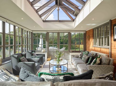 Bucks Delight House in Wycombe District