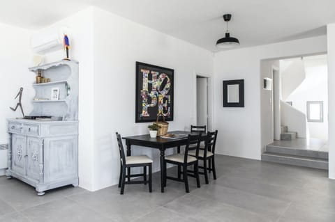 Spring in Provence Apartment in Paros, Greece