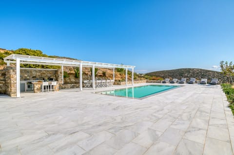 Spring in Provence Apartment in Paros, Greece