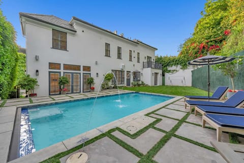 High Spirits House in West Hollywood