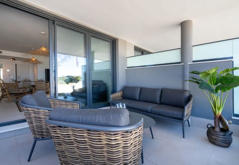 Open Space Apartment in Estepona