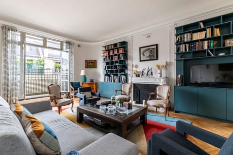 Sweet Simplicity Apartment in Paris
