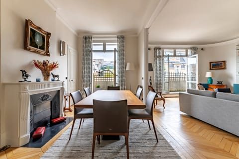 Sweet Simplicity Apartment in Paris