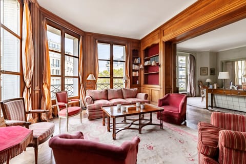 Serenity by the Seine Apartment in Paris