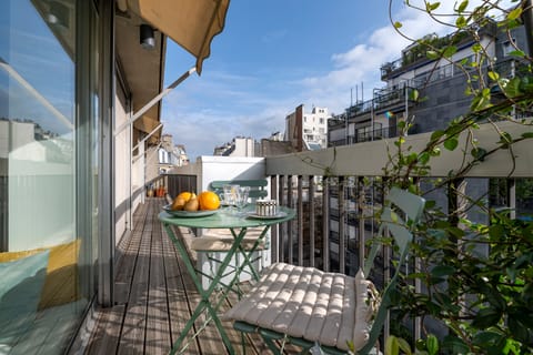 Passy Glow Apartment in Paris