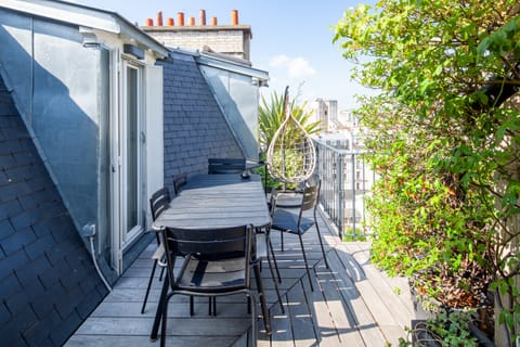 Pretty in Paris Apartment in Paris