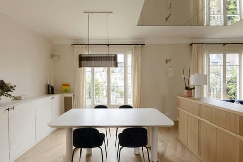 Boulevard de Beauséjour Apartment in Paris