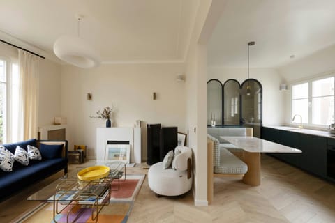 Boulevard de Beauséjour Apartment in Paris