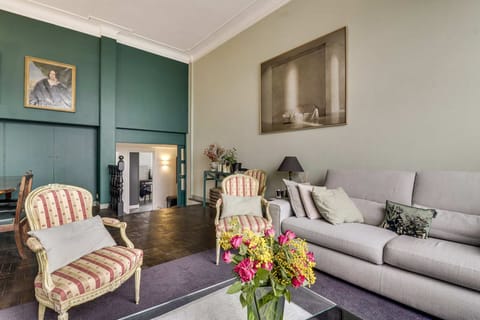 Cozy Haven Apartment in Paris