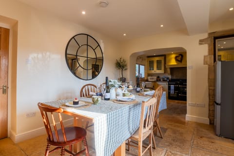 Charmer of the Cotswolds Apartment in Cotswold District