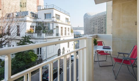 Genevieve Apartment in Paris