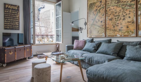 The Lodge Apartment in Paris