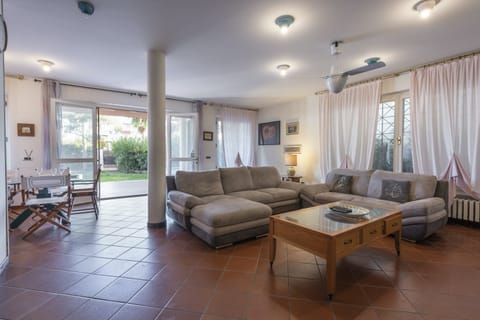 Ode to Tuscany Apartment in Forte dei Marmi