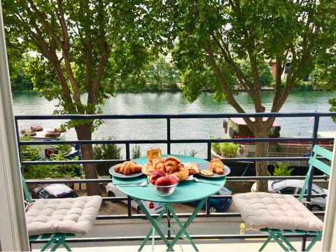 Parisian Style Apartment in Issy-les-Moulineaux