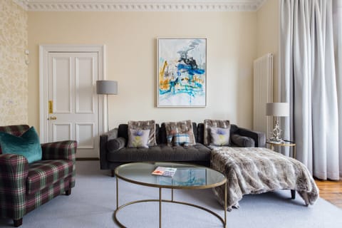 Secession Townhouse in Edinburgh