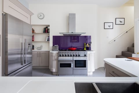 Secession Townhouse in Edinburgh