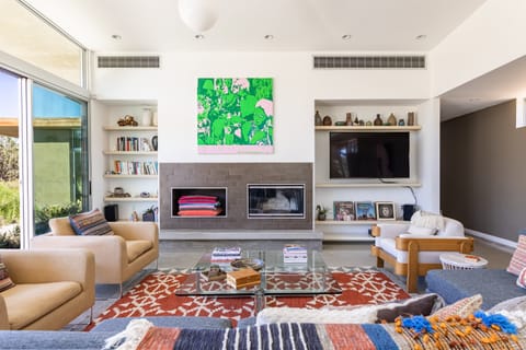 Wild Rocks House in Yucca Valley