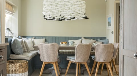 Aye-Aye Captain Townhouse in Georgeham