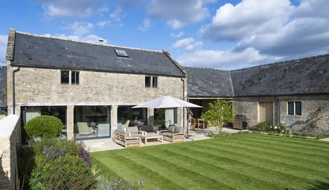 Cart Shed Cabin in Bibury