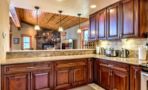 Sugar Pine Cabin in Truckee