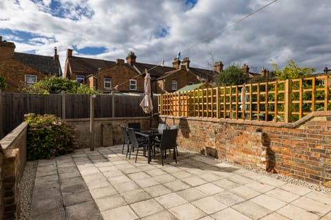 Living Daylights Apartment in Bedford