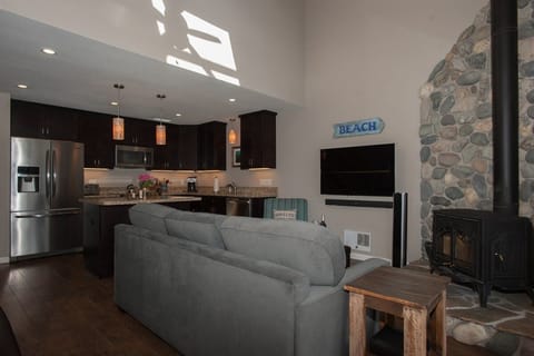 Lake Days Apartment in Donner Lake