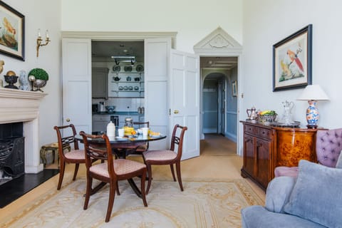 Through The Ages Apartment in Bath