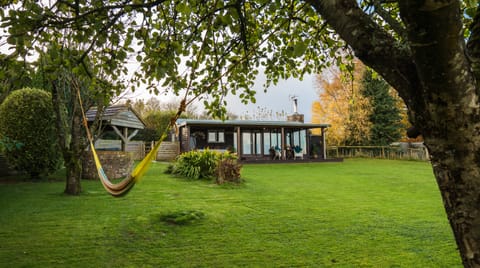 Felicity Orchard Cabin in Wellington