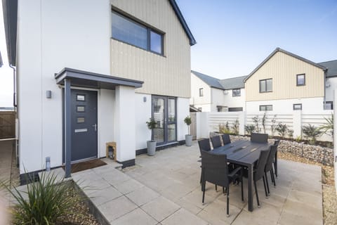 Pebble Banks House in Westward Ho