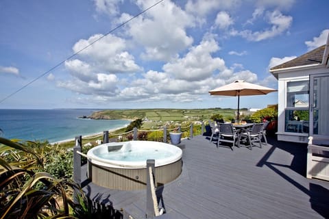 Cornish Breeze Apartment in England