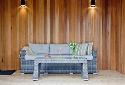 Golden Patchwork Cabin in Sedgemoor