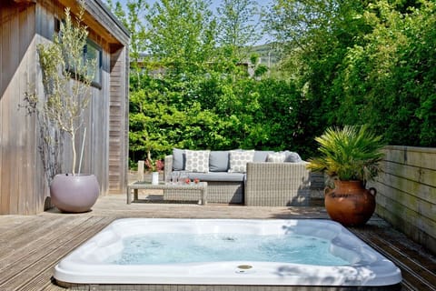 Gooseberry Field Cabin in Sedgemoor