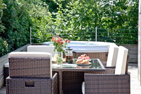 Cheddar Peak Cabin in Sedgemoor