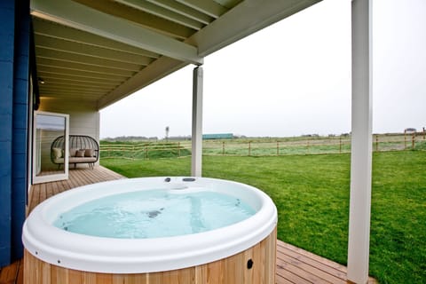 Our Cup of Tea Cabin in Georgeham