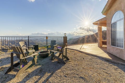 Zenith Valley House in Yucca Valley
