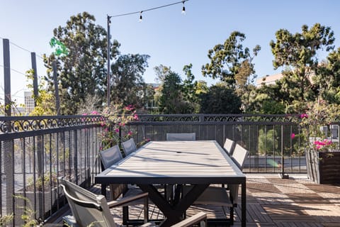 City Of Angels Apartment in Westwood