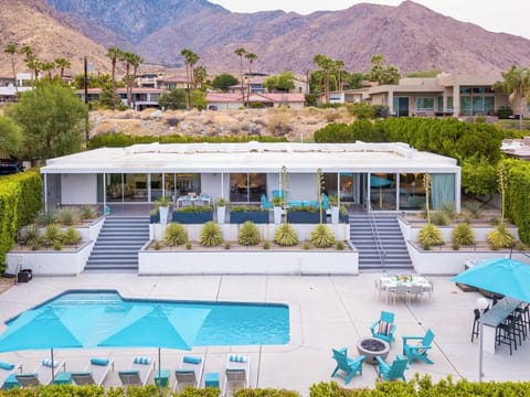 Life On Mars Apartment in Palm Springs