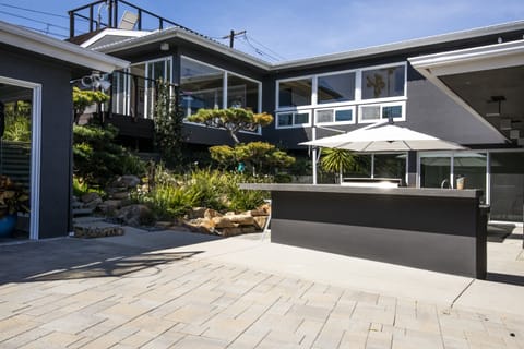 Sugar for Hummingbirds House in Sunset Cliffs