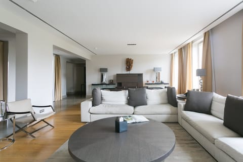 A Hennessy Special Apartment in Paris