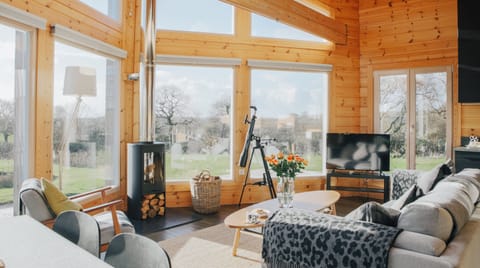 Ty Log Cabin in Wales