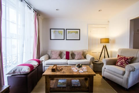 Blue Monkey Apartment in Cawsand